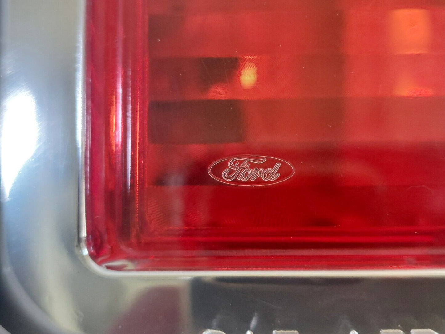 2009-2011 FORD FLEX RIGHT RH PASSENGER TAIL LIGHT LAMP OEM 8A83-13B504-AG